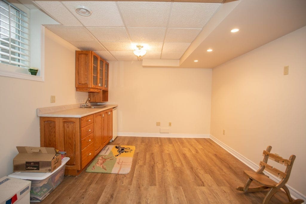 85 Laurendale Avenue Waterdown Woolcott Real Estate