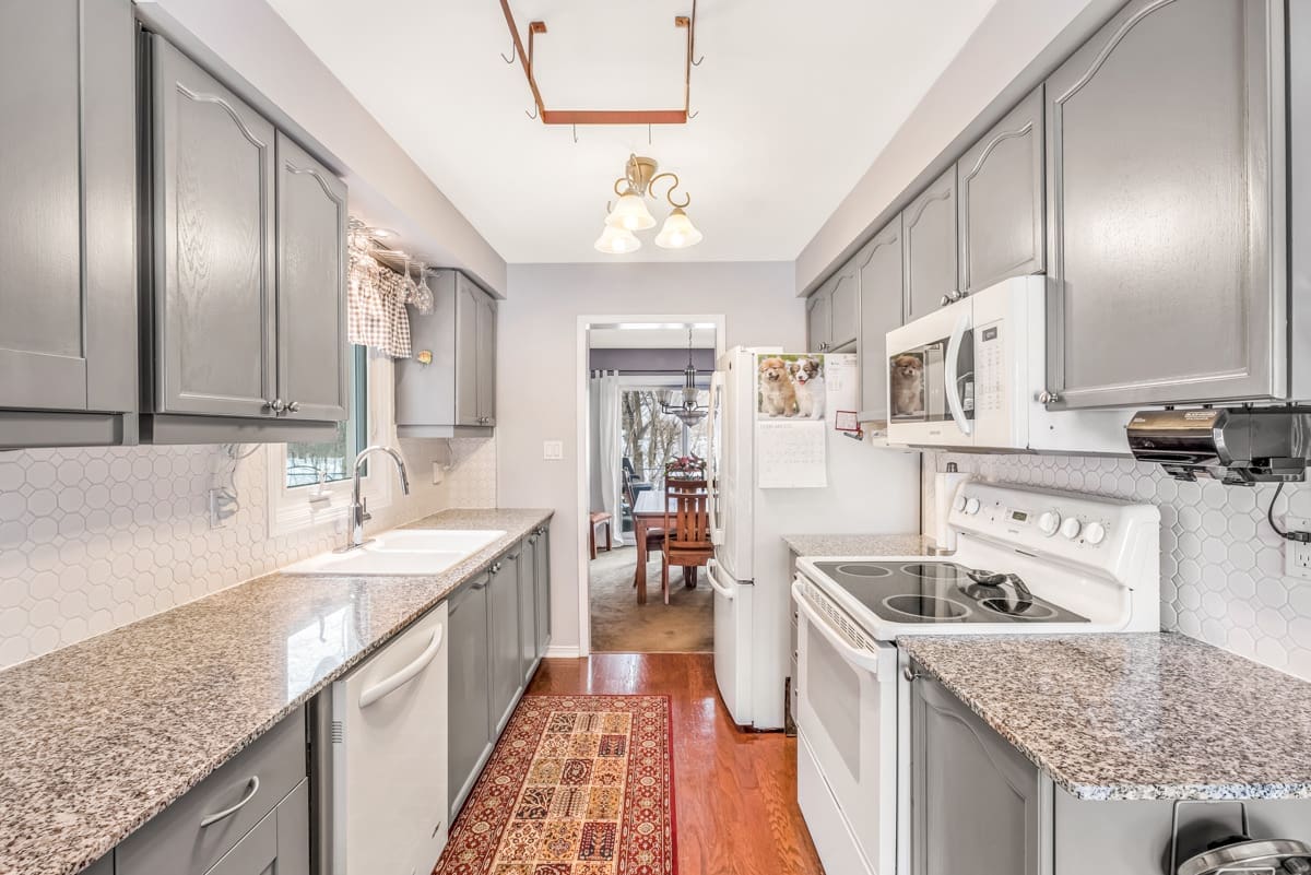 74 Ryans Way Waterdown Real Estate The Woolcott Team