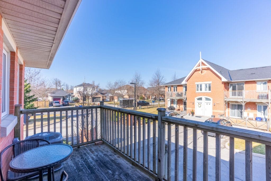 1054140 Foxwood Drive Woolcott Real Estate