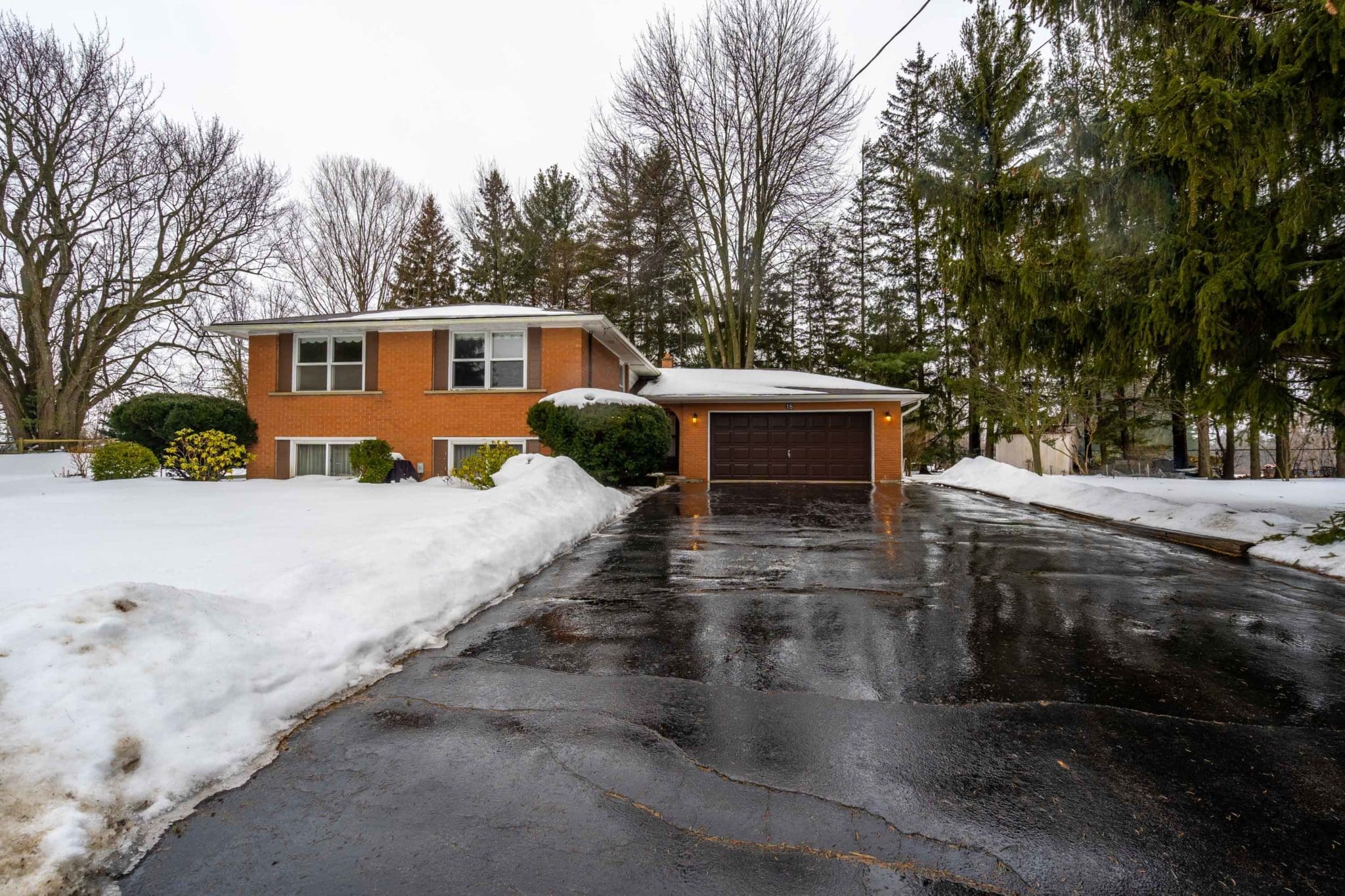 18 Binkley Court Woolcott Real Estate